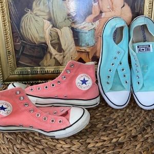 Bundle of Two pairs of converse